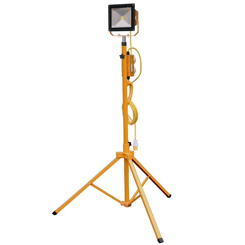 Spectre 110V HD 30W LED Floodlight, 5Mx1.5mm Cable, 2x16A Outlet and 16A Plug Main Image